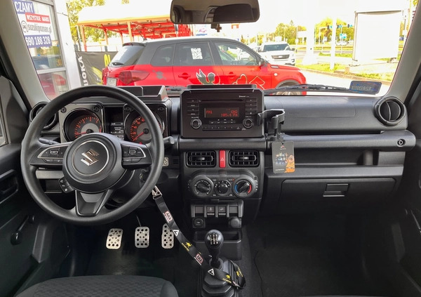 Suzuki Jimny cena 105000 przebieg: 65000, rok produkcji 2018 z Gdynia małe 379